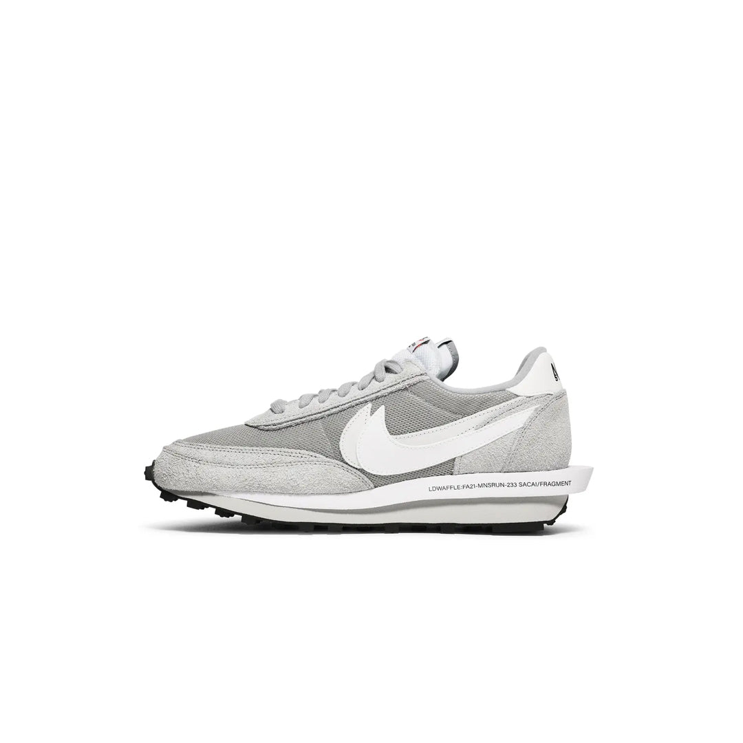 Nike Waffle Sacai Wolf Grey