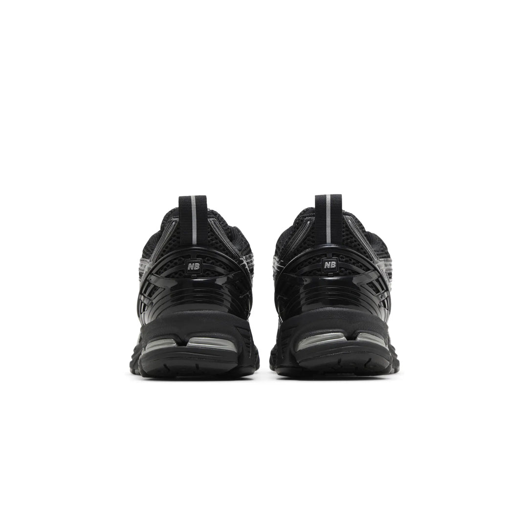 New Balance 1906R Black Metallic Silver