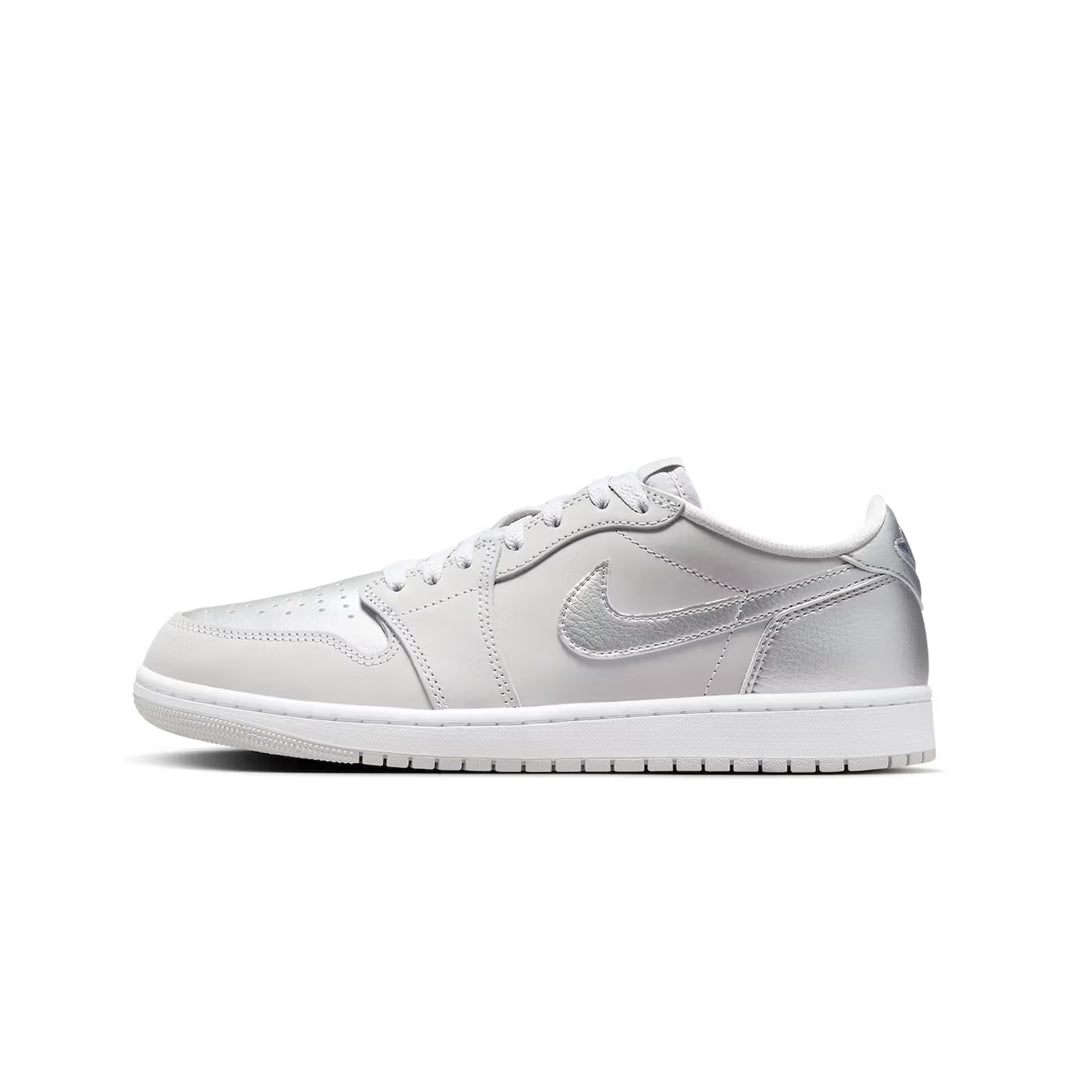 Nike Dunk Low Metallic Silver